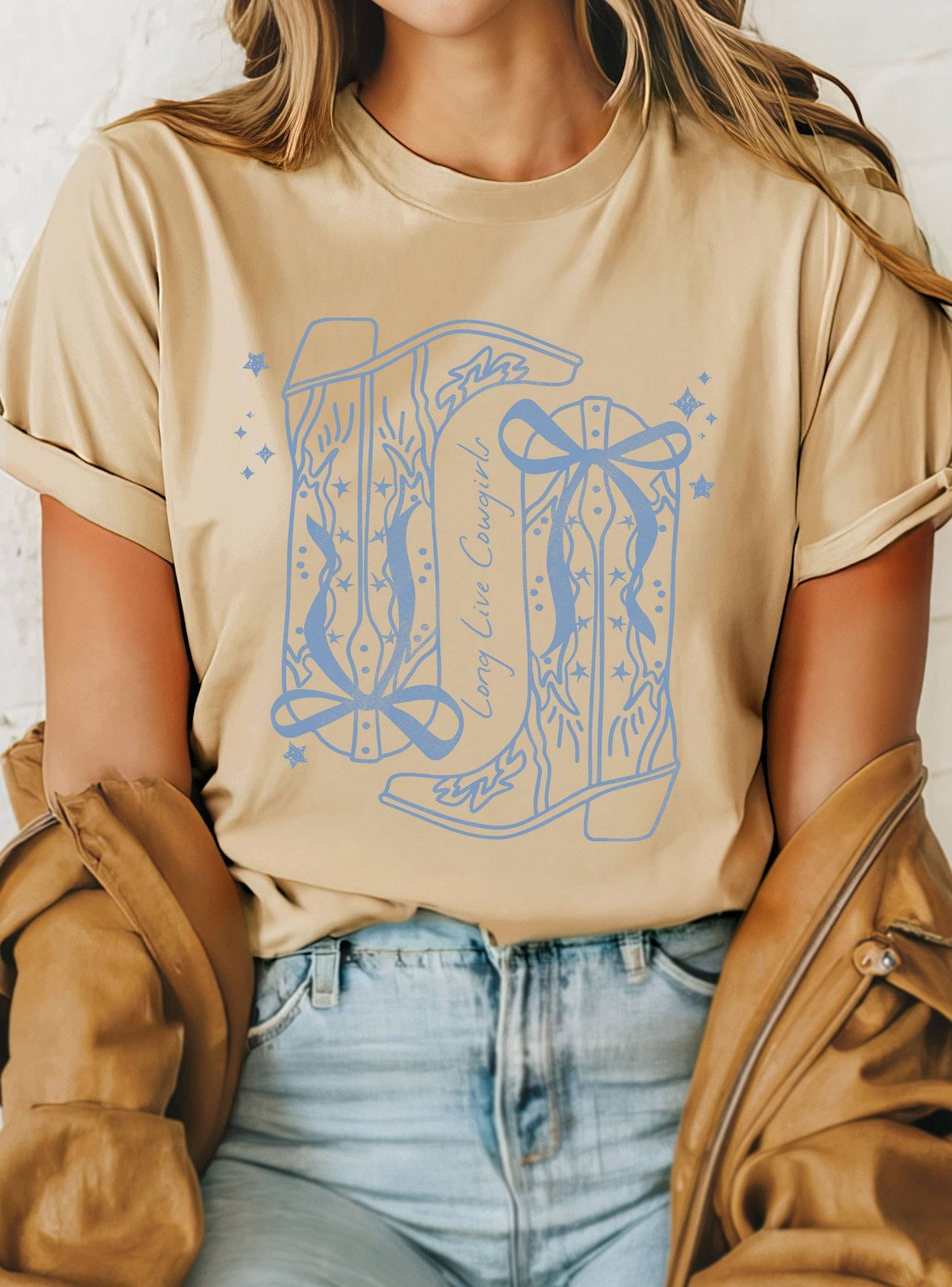LONG LIVE COWGIRLS WESTERN RIBBON BOW BOOTS GRAPHIC TSHIRTS