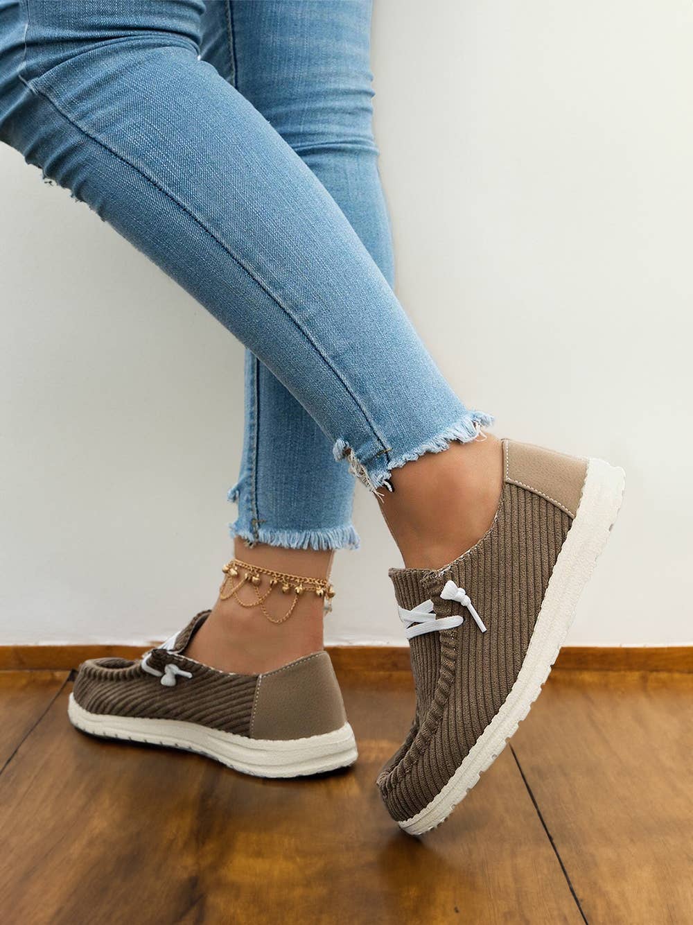 Solid Ribbed Criss Cross Slip On Casual Shoes